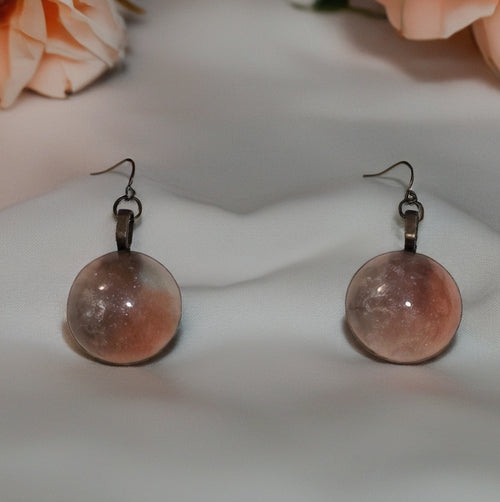Resin dangle earrings