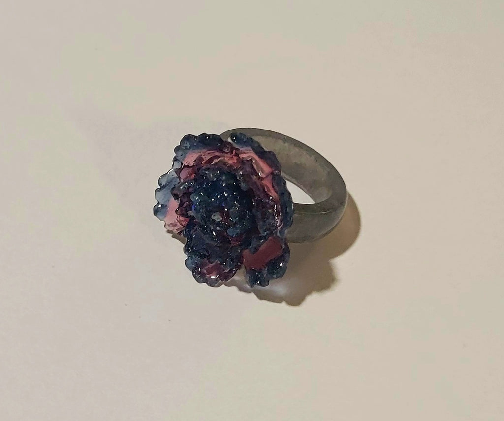 Holographic Carnation Ring