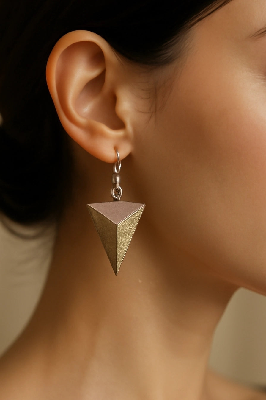 Triangular Dangles